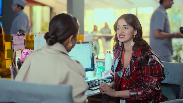 Bae was born into a life of luxury, with every privilege at her fingertips – from luxury cars and lavish travels to extravagant shopping sprees and fairy-tale dreams of marriage. Her life seems perfect on the surface, filled with glamorous parties and high-profile friends.