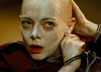 Bugonia Movie Review: Emma Stone and Jesse Plemons clash in Yorgos Lanthimos's wild, critically-acclaimed sci-fi thriller Bugonia. We explore how this remake of Save the Green Planet! uses absurdism and dark comedy to diagnose modern paranoia, corporate evil, and the inevitable failure of the "human experiment."